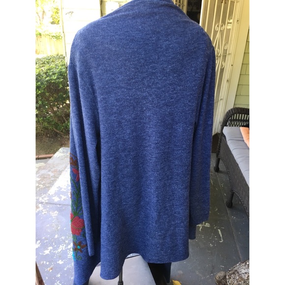 Young Threads Boutique Brand Shark Tooth Long Wrap - Picture 5 of 7